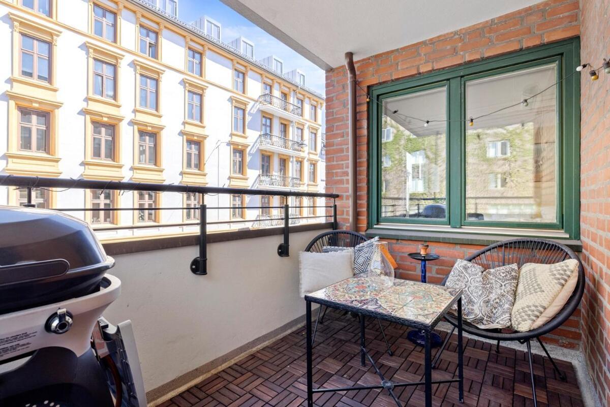 Fully Furnished With High Standard Apartamento *