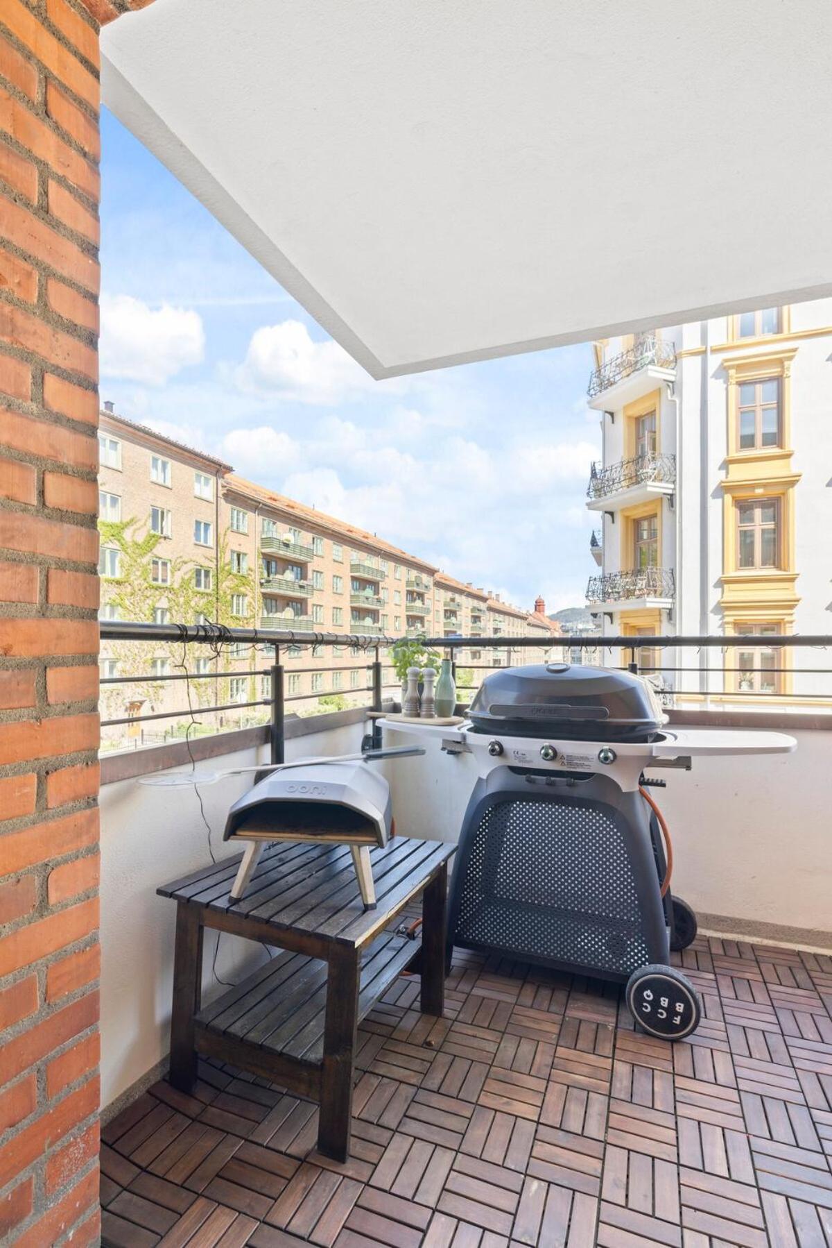 Fully Furnished With High Standard Apartamento *